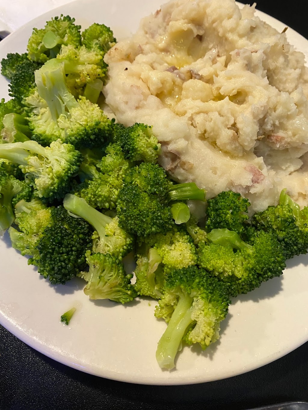 Whitlock Bay Supper Club | restaurant | HC 3 Box 76A, Gettysburg, SD 57442, USA | 6057659196 OR +1 605-765-9196