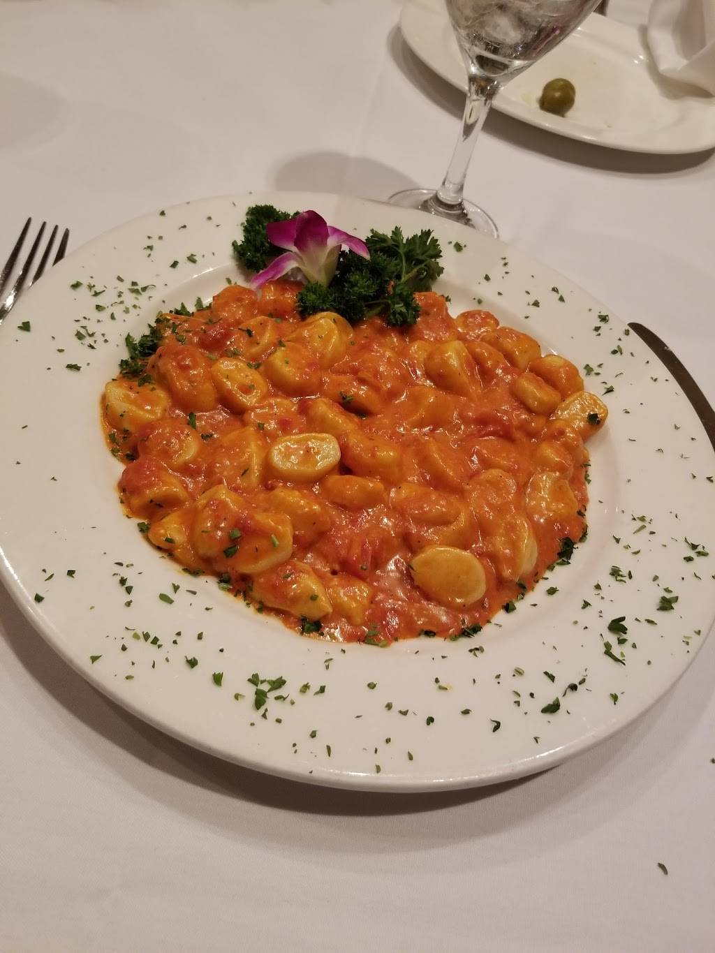 Fino | restaurant | 82 Beaver St, New York, NY 10005, USA | 2128251924 OR +1 212-825-1924