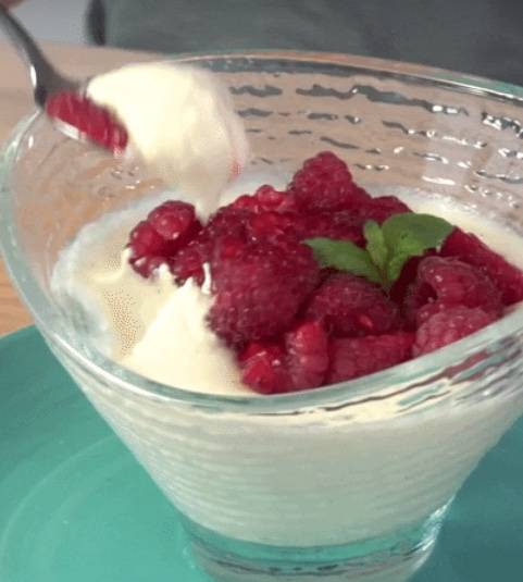 Menchies Frozen Yogurt | bakery | 404 E Central Blvd, Orlando, FL 32801, USA | 4074402843 OR +1 407-440-2843