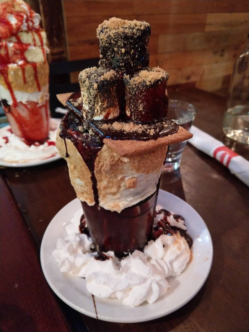 Boston Burger Co-Davis Sq | restaurant | 37 Davis Square, Somerville, MA 02144, USA | 6174407361 OR +1 617-440-7361