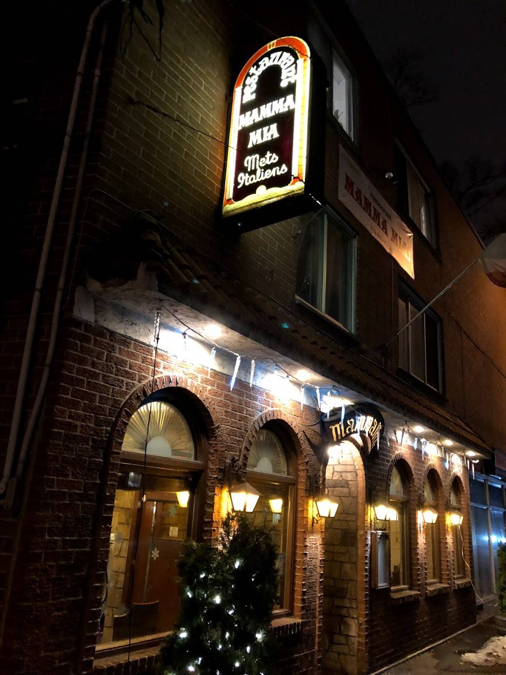 Restaurant Mamma Mia Pizzeria | restaurant | 6070 Chemin de la Côte-Saint-Luc, Montréal, QC H3X 2G8, Canada | 5144889504 OR +1 514-488-9504