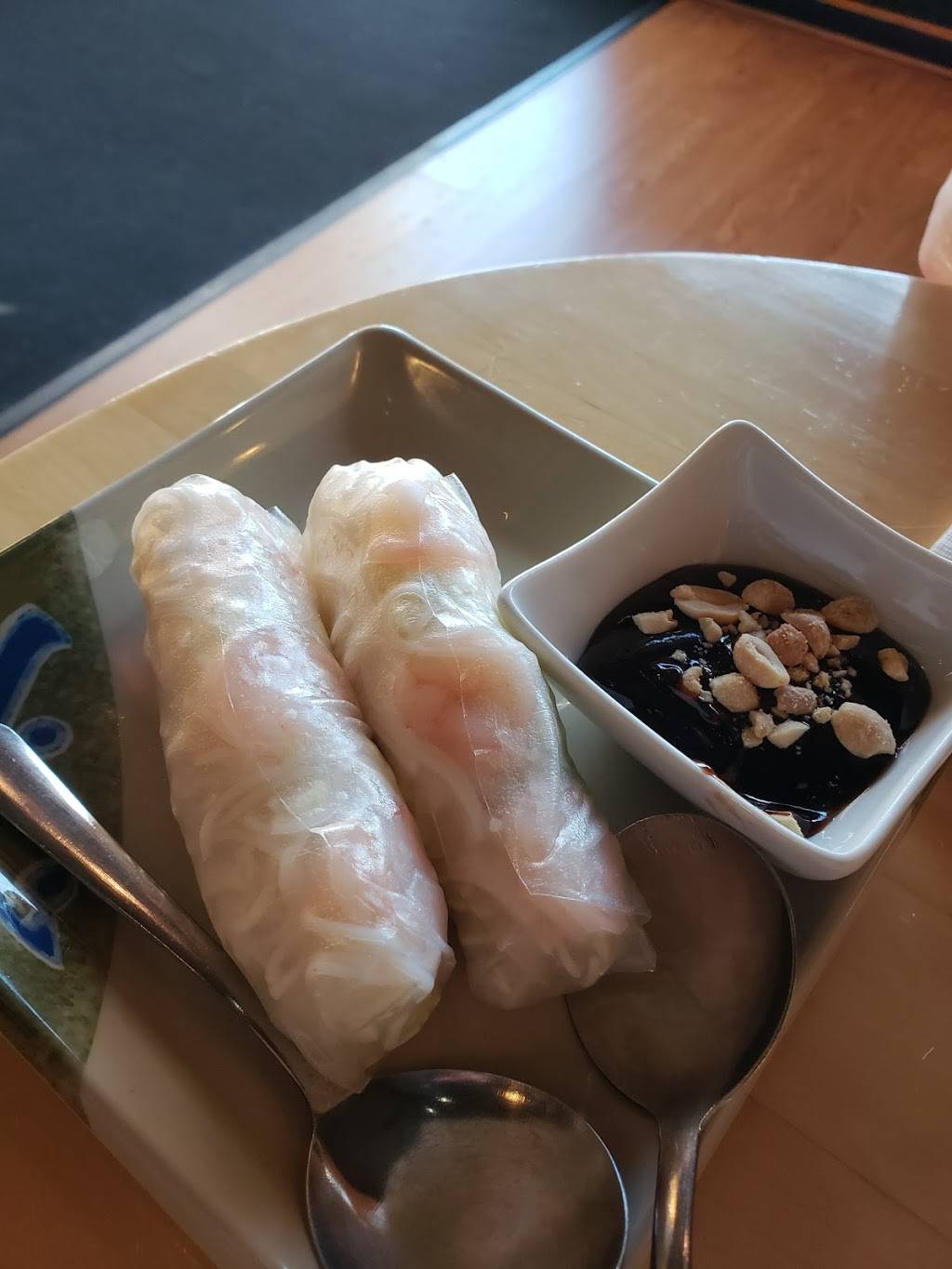 Lis Noodles | restaurant | 10915 Monroe Rd Suite F, Matthews, NC 28105, USA | 7042468978 OR +1 704-246-8978