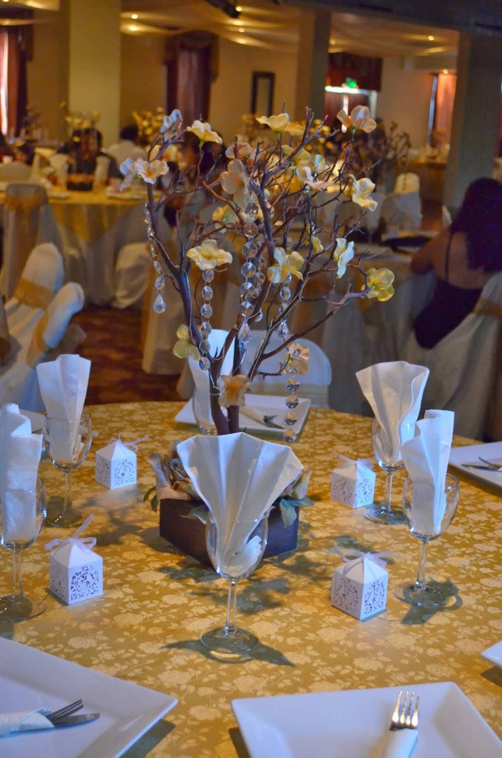 the lions hall & restaurant | restaurant | 3993 54th St, San Diego, CA 92105, USA | 6195821670 OR +1 619-582-1670