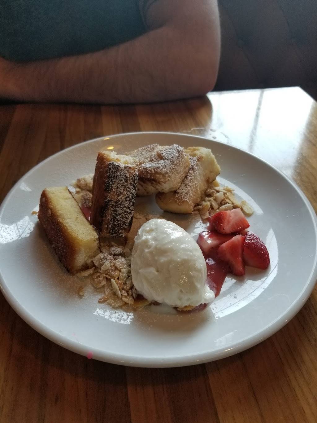 Eighth & English | Seafood, Raw Bar, Wine & Pasta | restaurant | 2038 Madison Rd, Cincinnati, OH 45208, USA | 5133867383 OR +1 513-386-7383