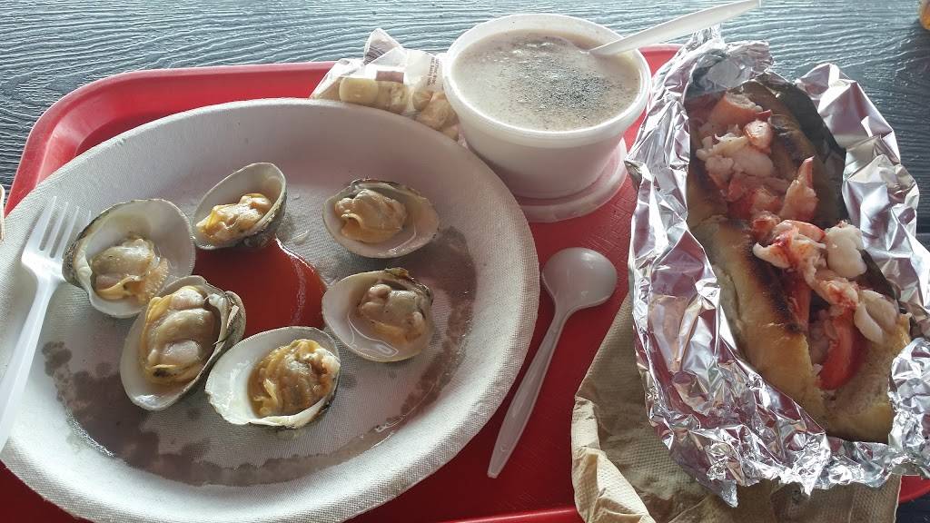 Lobster Shack | restaurant | 7 Indian Neck Ave, Branford, CT 06405, USA | 2034838414 OR +1 203-483-8414