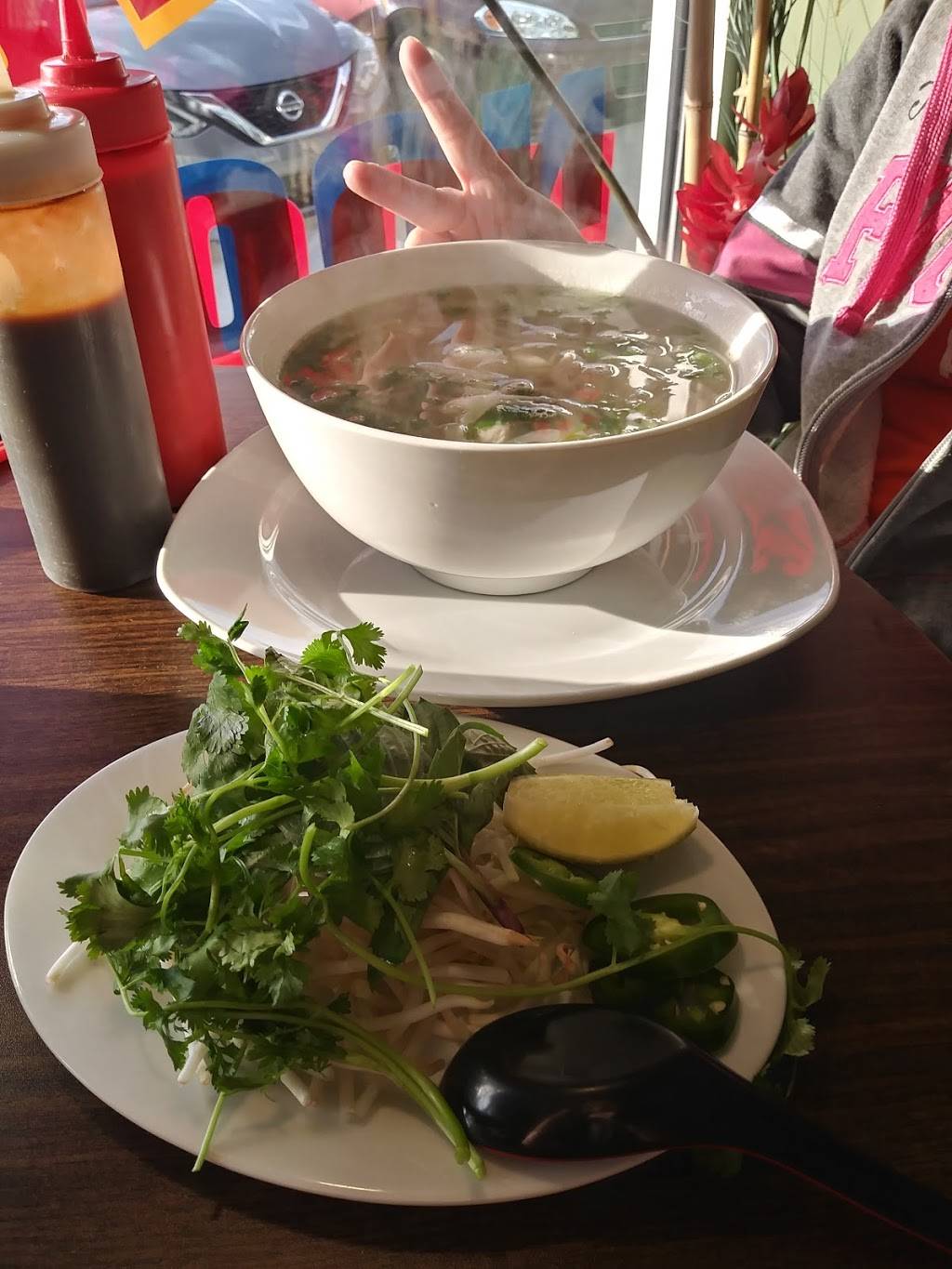 Sandra Rice & Noodle | restaurant | 10625 Pendleton Pike, Indianapolis, IN 46236, USA | 3178238323 OR +1 317-823-8323