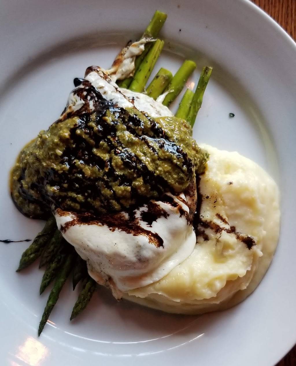 Capital Ale House | restaurant | 13831 Village Place Dr, Midlothian, VA 23114, USA | 8048975815 OR +1 804-897-5815