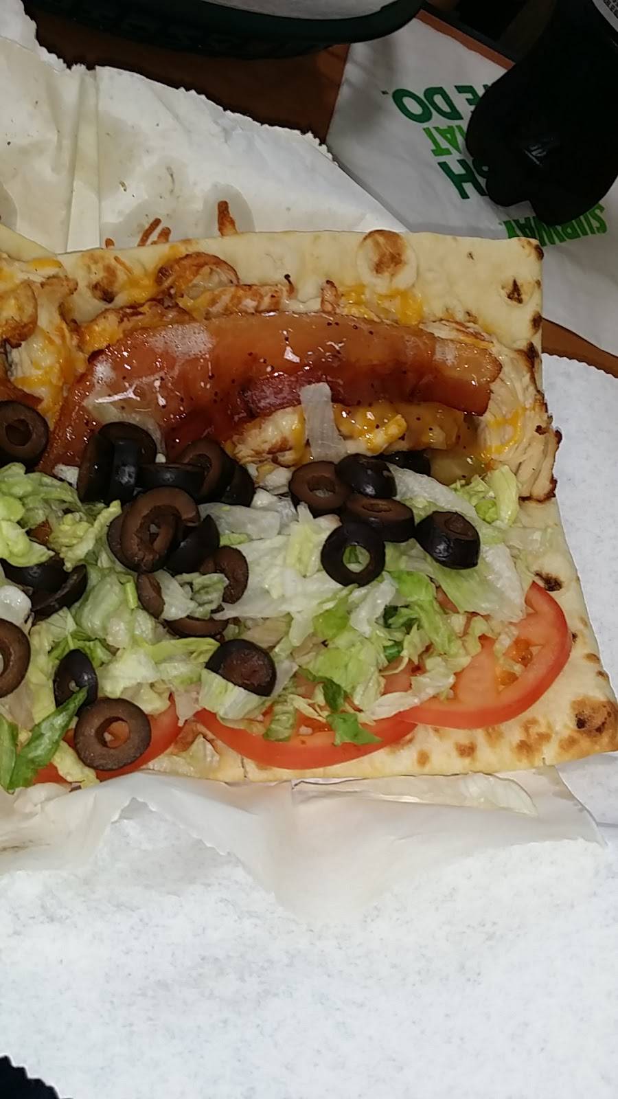 Subway | restaurant | 6792 SW 40th St, Miami, FL 33155, USA | 3056613623 OR +1 305-661-3623