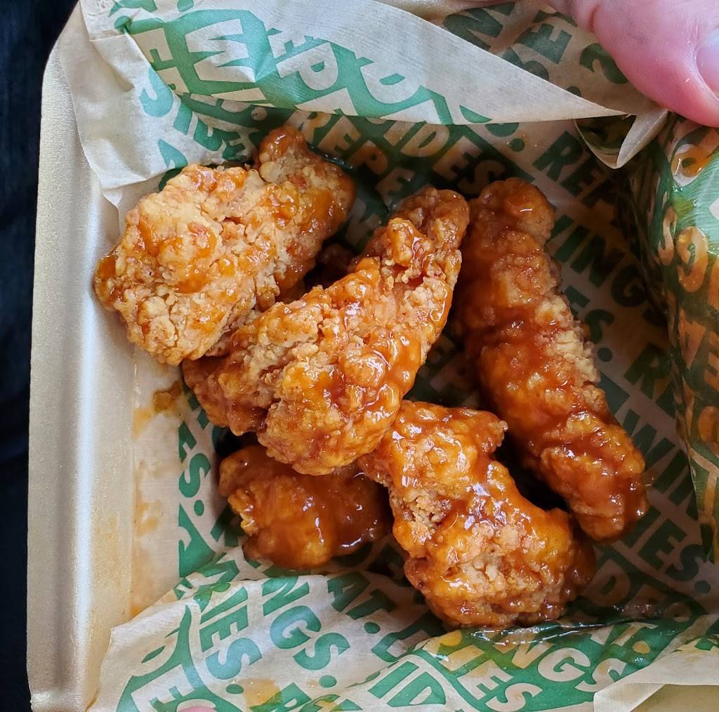 Wingstop | restaurant | 3010 Western Blvd #300, Jacksonville, NC 28546, USA | 9102199702 OR +1 910-219-9702