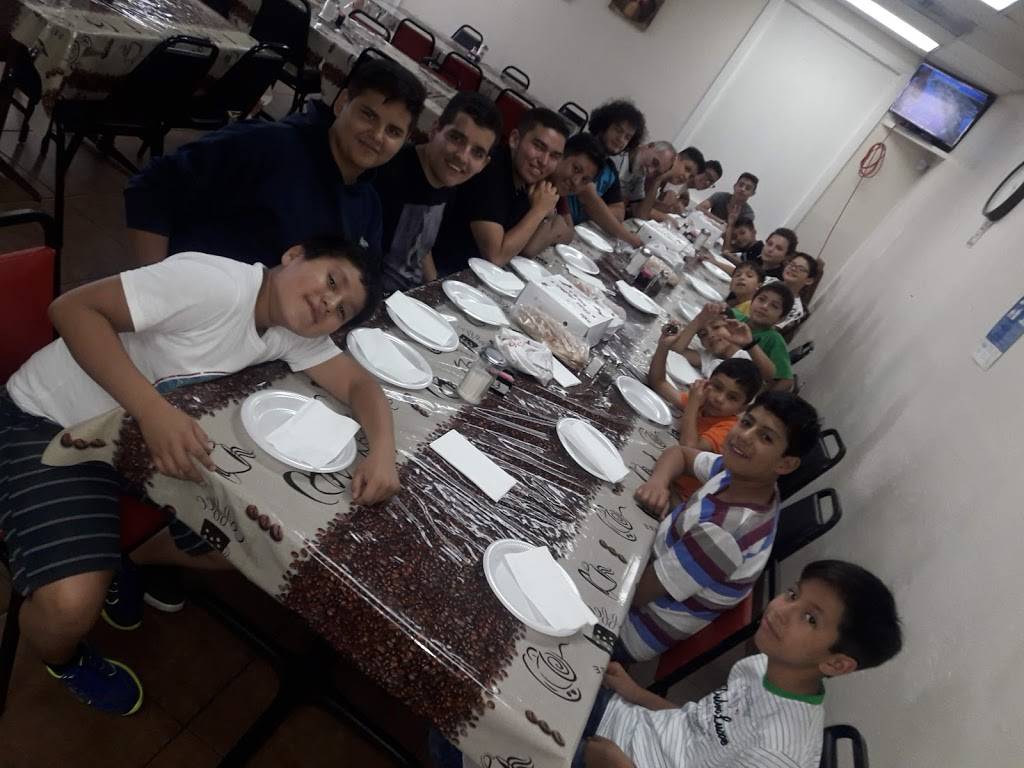 Cafe San Luis | restaurant | 3103 S Zarzamora St, San Antonio, TX 78225, USA | 2102778149 OR +1 210-277-8149