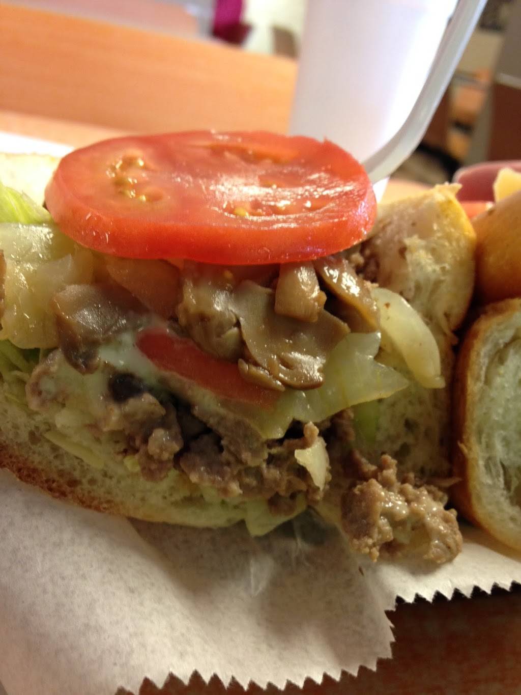 Pudges | restaurant | 1555 Sumneytown Pike, Lansdale, PA 19446, USA | 2672634968 OR +1 267-263-4968