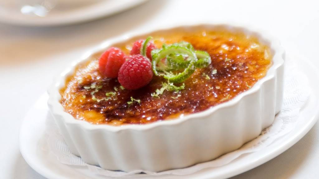 Eddie Merlots Prime Aged Beef & Seafood | restaurant | 455 South 4th Street #102 4th Street and, W Muhammad Ali Blvd, Louisville, KY 40202, USA | 5025843266 OR +1 502-584-3266