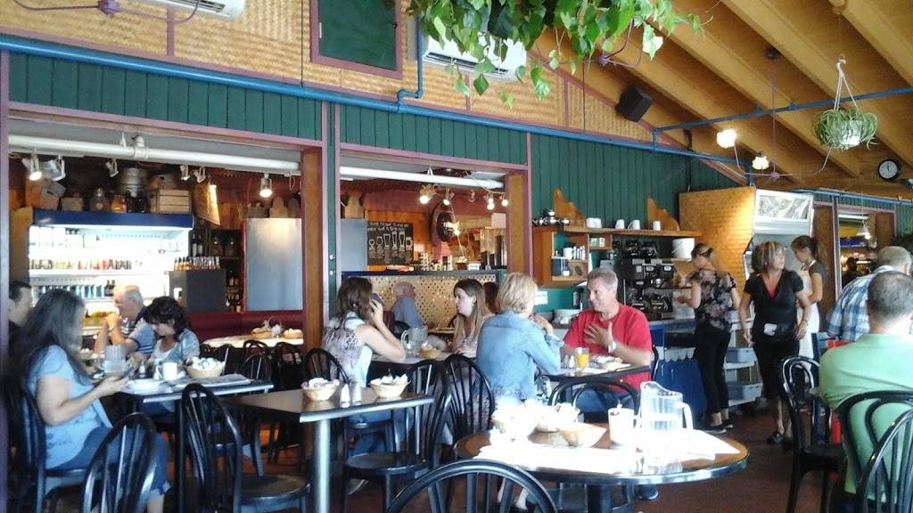 Peres Nature | restaurant | 10735 1ᴱ Avenue, Saint-Georges, QC G5Y 2B8, Canada | 4182274444 OR +1 418-227-4444