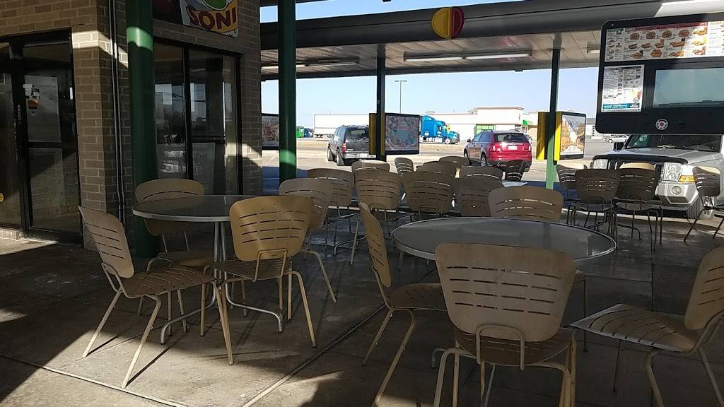 Sonic Drive-In | restaurant | 20000 West, US-54, Goddard, KS 67052, USA | 3167947905 OR +1 316-794-7905