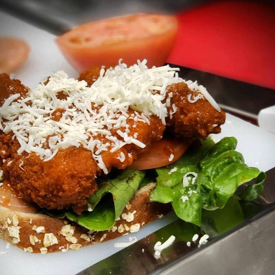 The Health Nut Cafe | restaurant | 715 Earl St, Daytona Beach, FL 32118, USA | 3862813257 OR +1 386-281-3257