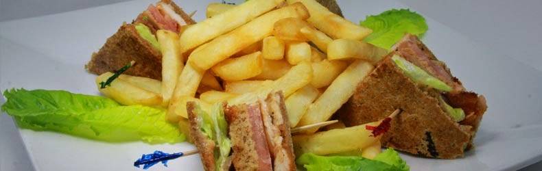 Cafe Colonial | restaurant | 2072 White Plains Rd, Bronx, NY 10462, USA | 7188241933 OR +1 718-824-1933