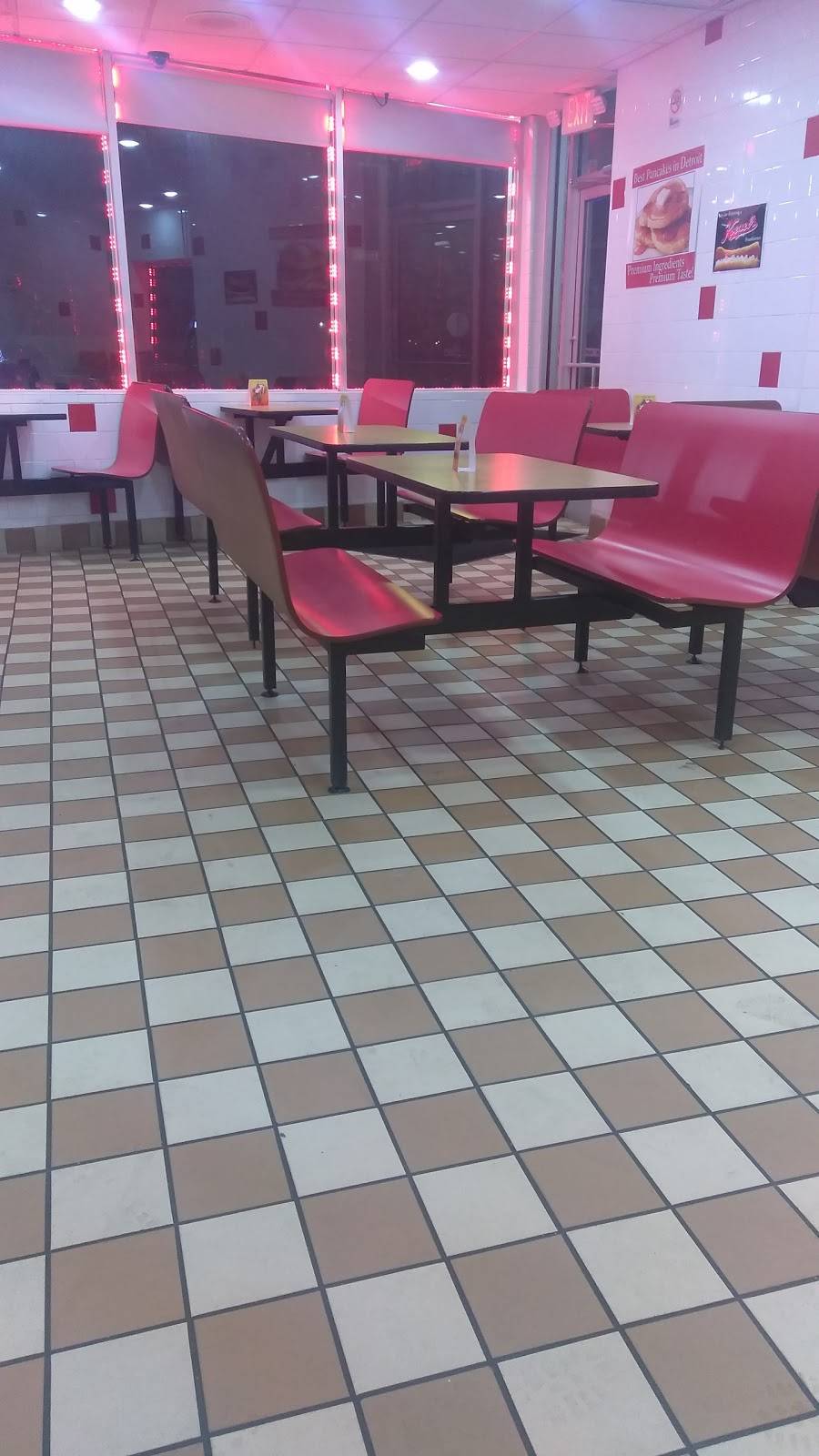 Johnnys Coney Island | restaurant | 5101 E McNichols Rd, Detroit, MI 48212, USA | 3133661220 OR +1 313-366-1220