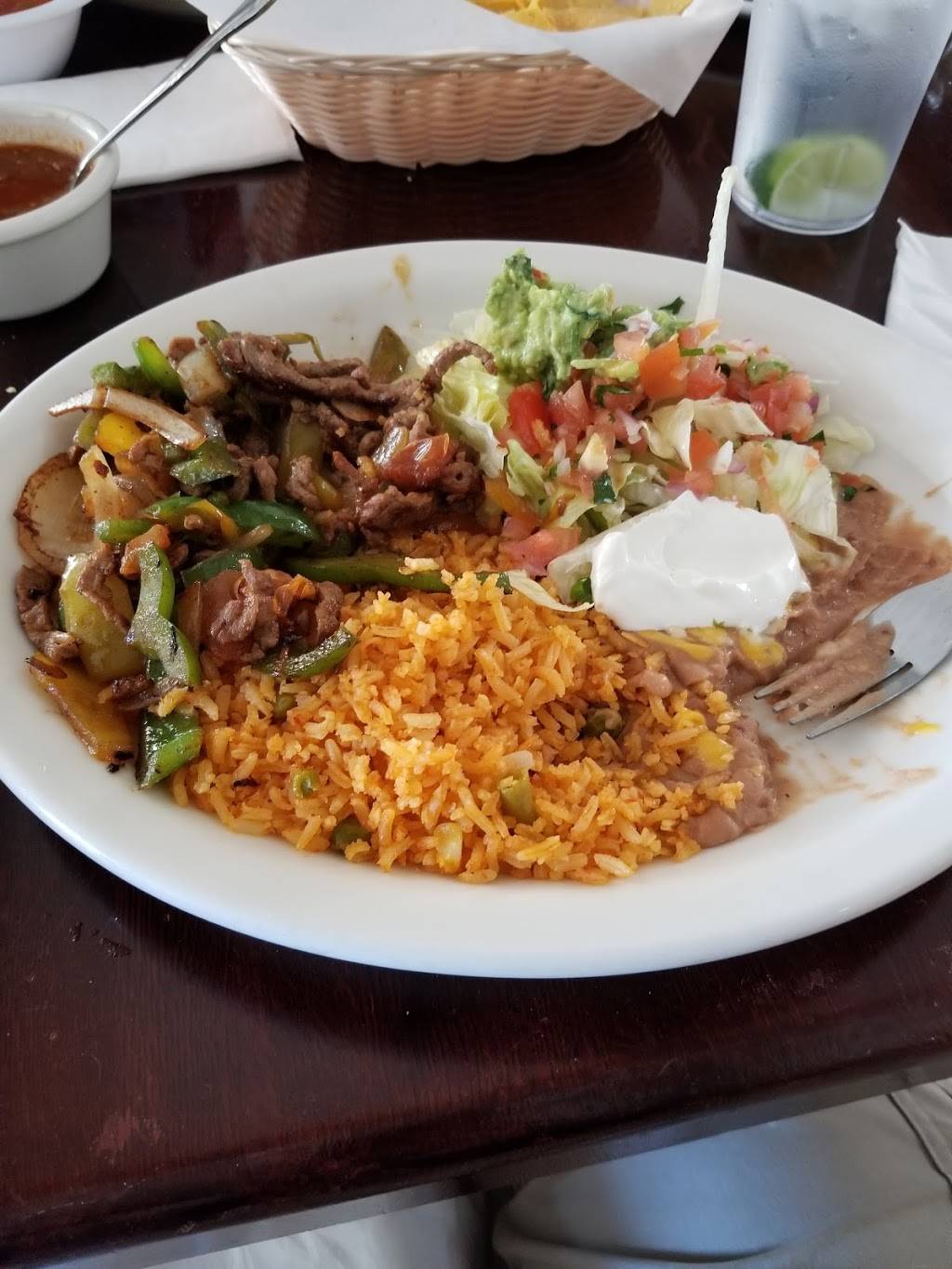 Tres Garcias Mexican Restaurant | restaurant | 1214 S Fayetteville St, Asheboro, NC 27203, USA | 3366284522 OR +1 336-628-4522