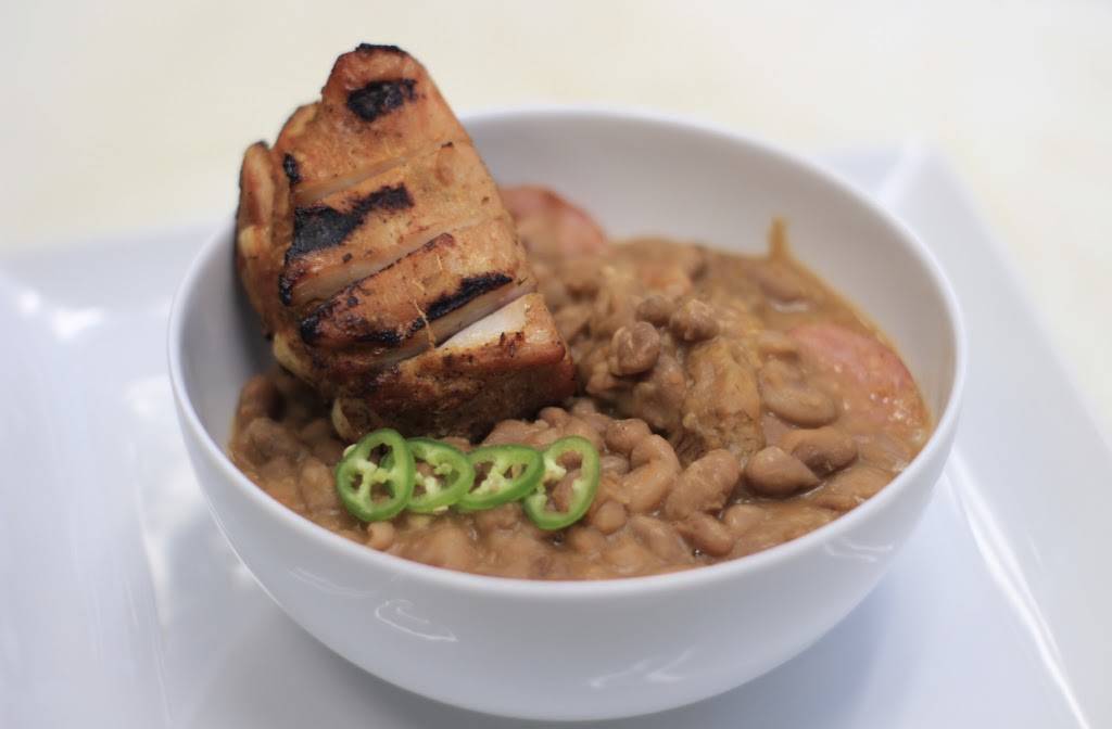 Maderos Latin Grill & Bar | restaurant | 1800 W Irving Park Rd, Chicago, IL 60613, USA | 7737998704 OR +1 773-799-8704