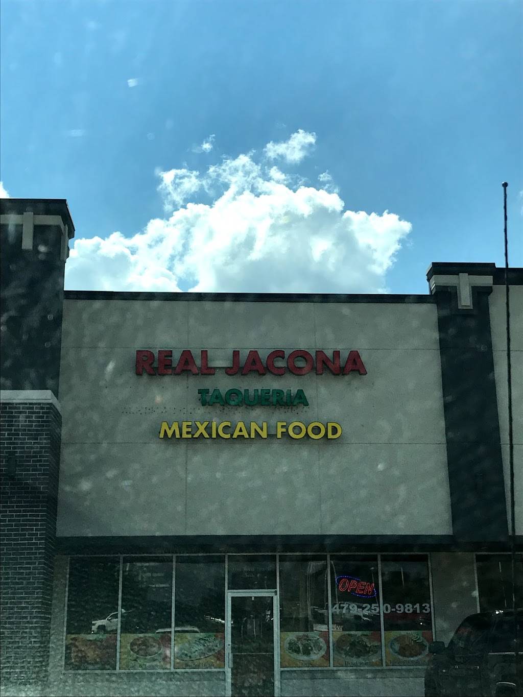 Taqueria Real Jacona | restaurant | 2308 SE 28th St, Bentonville, AR 72712, USA | 4792509813 OR +1 479-250-9813