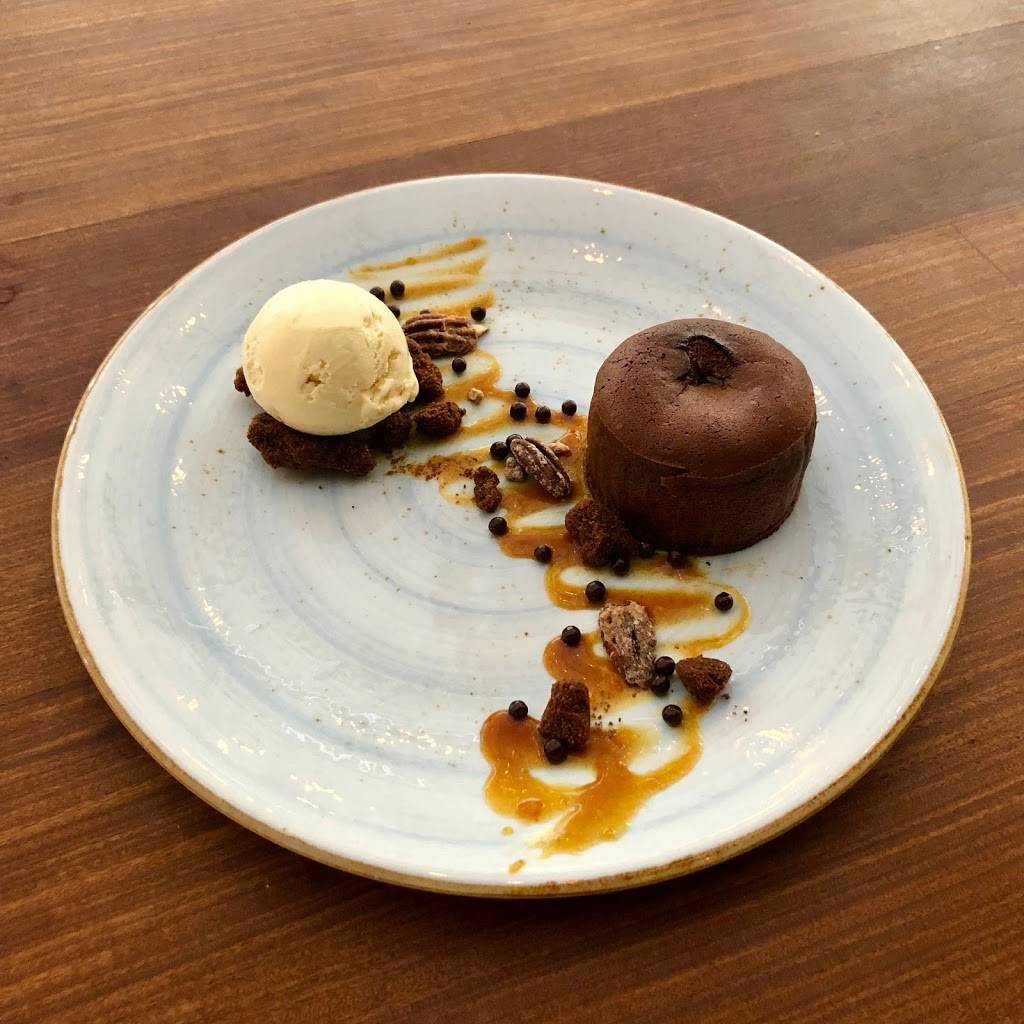 Castaway Burbank | restaurant | 1250 E Harvard Rd, Burbank, CA 91501, USA | 8188486691 OR +1 818-848-6691