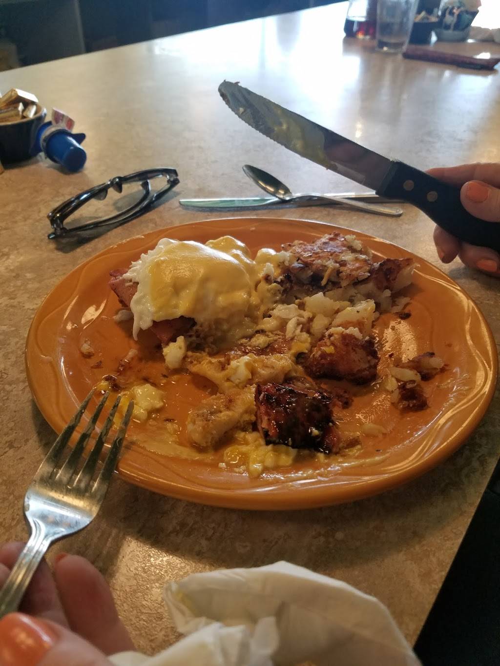 Gem City Dinor | restaurant | 3545 W 12th St, Erie, PA 16505, USA | 8149204230 OR +1 814-920-4230