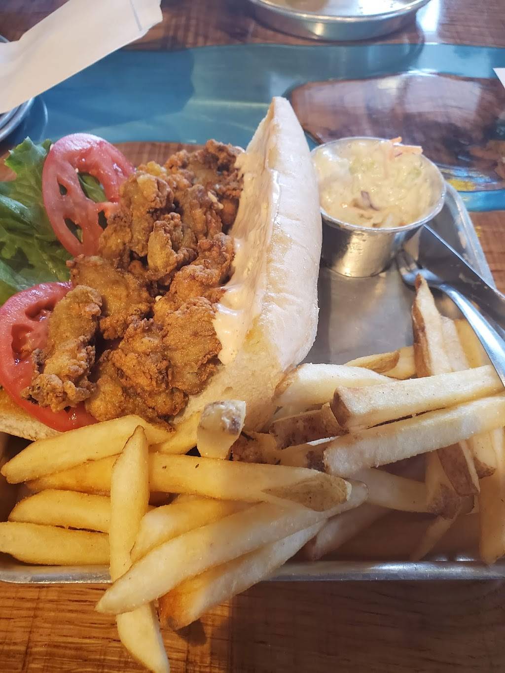 Shuckin Shack Oyster Bar | restaurant | 2421 Gum Branch Rd, Jacksonville, NC 28540, USA | 9109394327 OR +1 910-939-4327