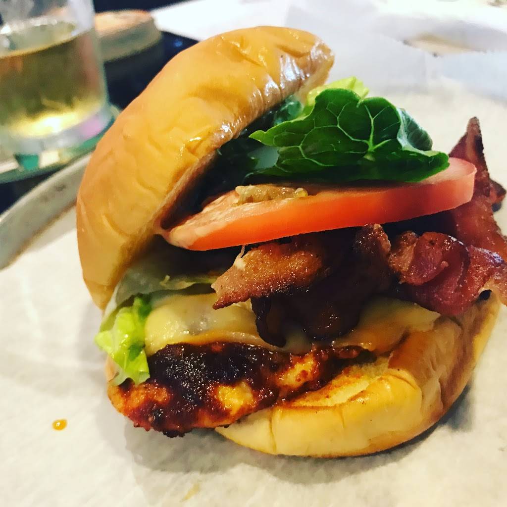 Bottlenose Brewing | restaurant | 9700 Deer Lake Ct #1, Jacksonville, FL 32246, USA | 9045517570 OR +1 904-551-7570