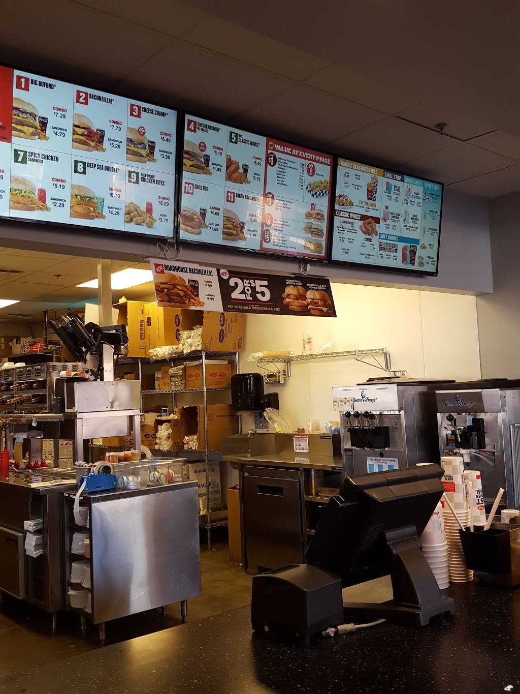 Checkers | restaurant | 6401 W 65th St, Bedford Park, IL 60638, USA | 7089294969 OR +1 708-929-4969