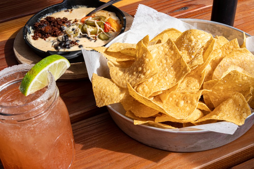 Bakersfield | restaurant | 334 Massachusetts Ave, Indianapolis, IN 46204, USA | 3176356962 OR +1 317-635-6962