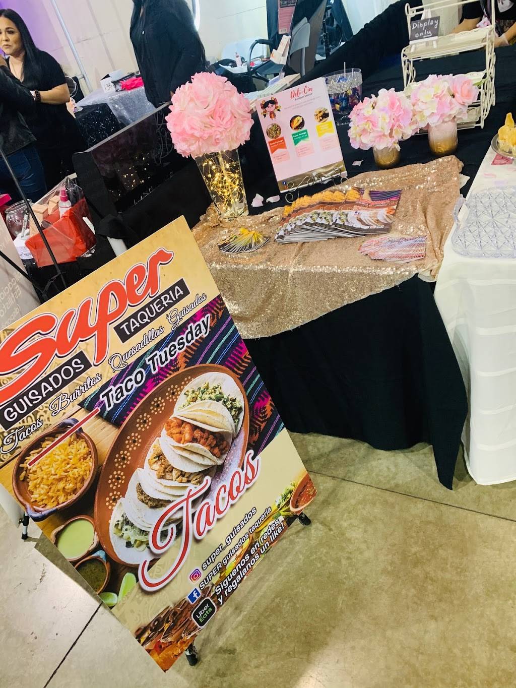 SUPER Guisados Taqueria | restaurant | 1637 N Garey Ave, Pomona, CA 91767, USA | 9094616057 OR +1 909-461-6057