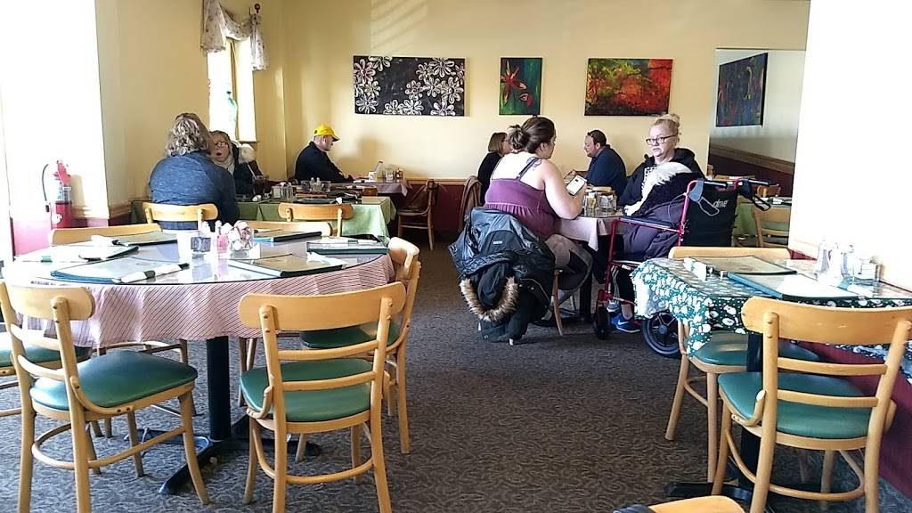 The Breakfast Club | restaurant | 676 W Grand River Ave, Brighton, MI 48116, USA | 8102298877 OR +1 810-229-8877