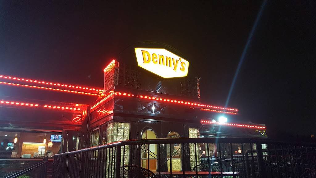 Dennys | restaurant | 11161 Research, The Plaza, Richmond, VA 23236, USA | 8043794213 OR +1 804-379-4213