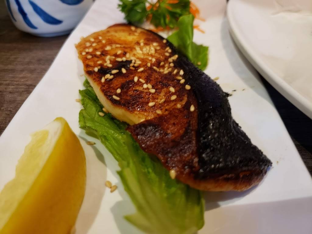 Rain Izakaya Pub | restaurant | 35 Sheppard Ave E, North York, ON M2N 2Z8, Canada | 4169010088 OR +1 416-901-0088