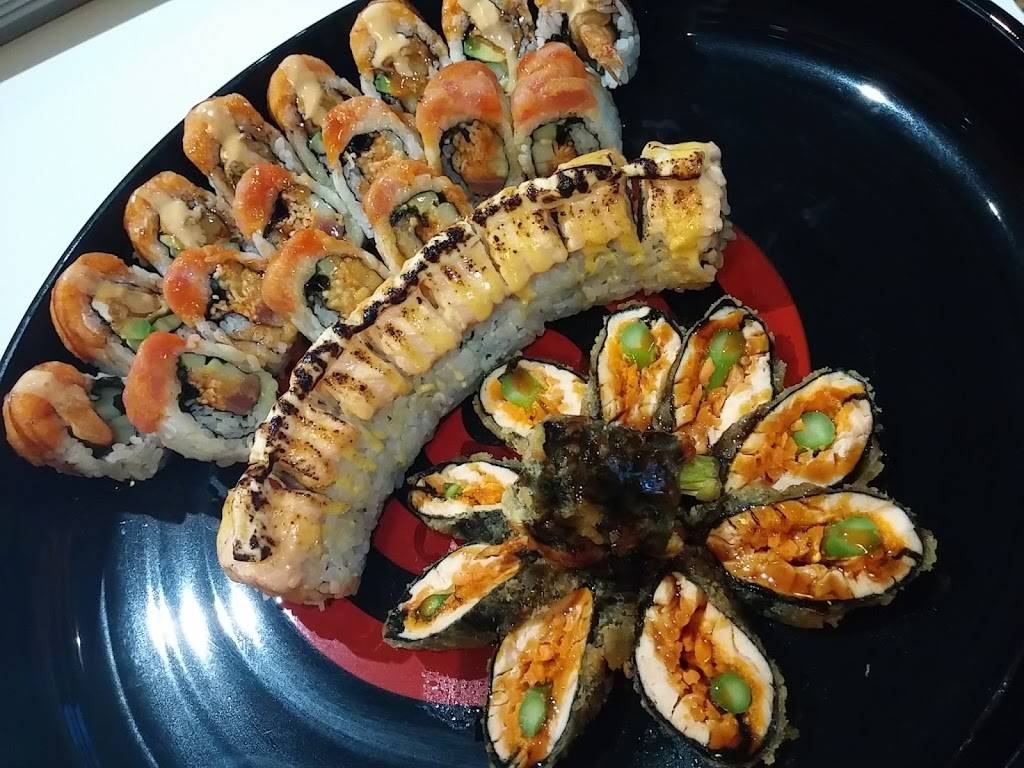 U Roll Sushi | restaurant | 8407, 7685 E Colonial Dr, Orlando, FL 32807, USA | 4077309699 OR +1 407-730-9699