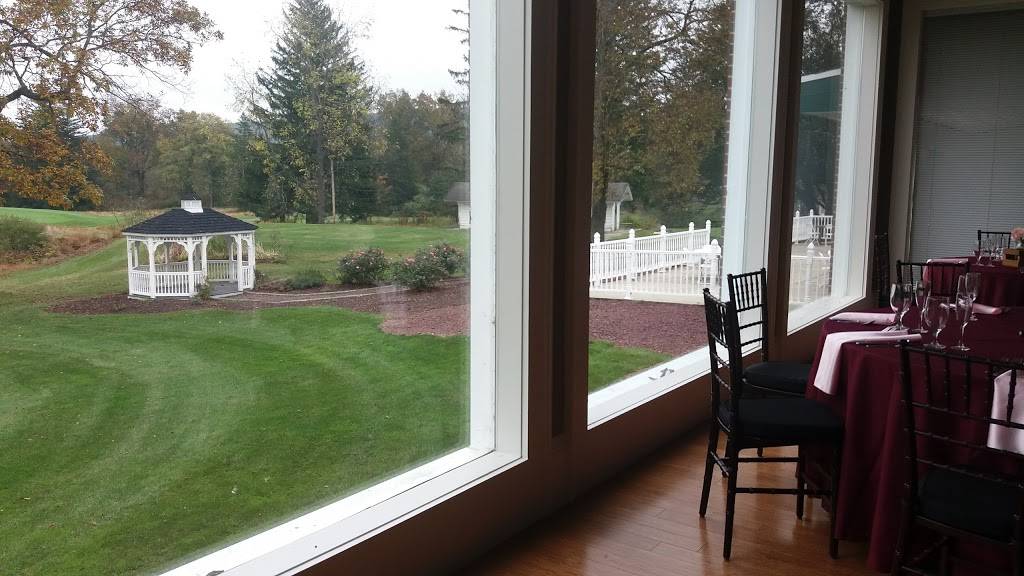 Mahoning Valley Country Club | restaurant | 323 Country Club Rd, Lehighton, PA 18235, USA | 5703862588 OR +1 570-386-2588