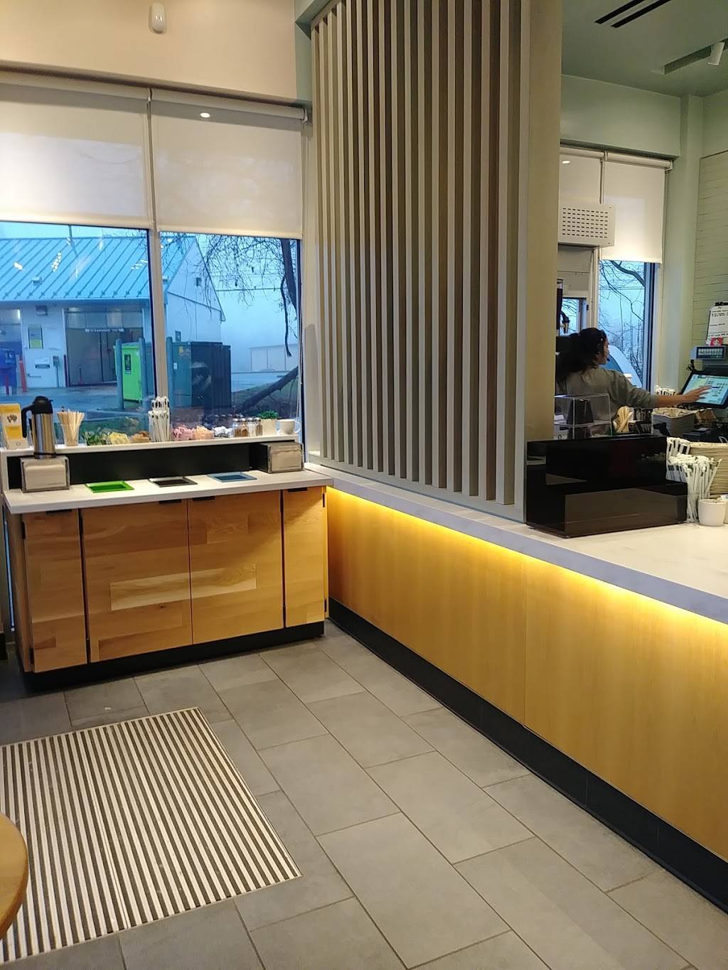 Starbucks | cafe | 2316 Belair Rd, Fallston, MD 21047, USA | 4437617197 OR +1 443-761-7197