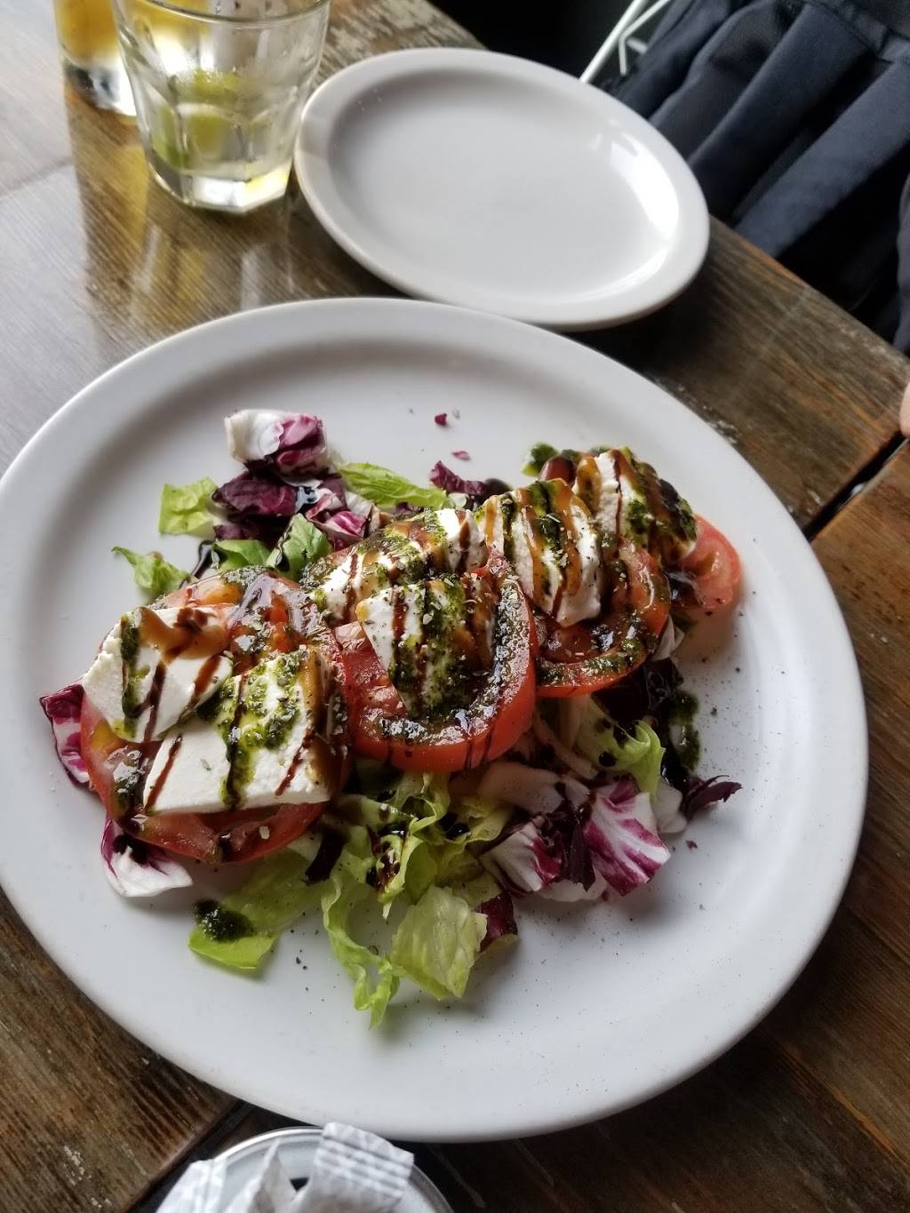 Vivo Pizza+Pasta | restaurant | 150 N Queen St, Etobicoke, ON M9C 1A8, Canada | 4166268486 OR +1 416-626-8486