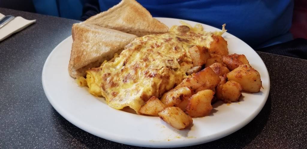 Kozy Nook Restaurant | restaurant | 645 State Rd, Westport, MA 02790, USA | 5086755455 OR +1 508-675-5455