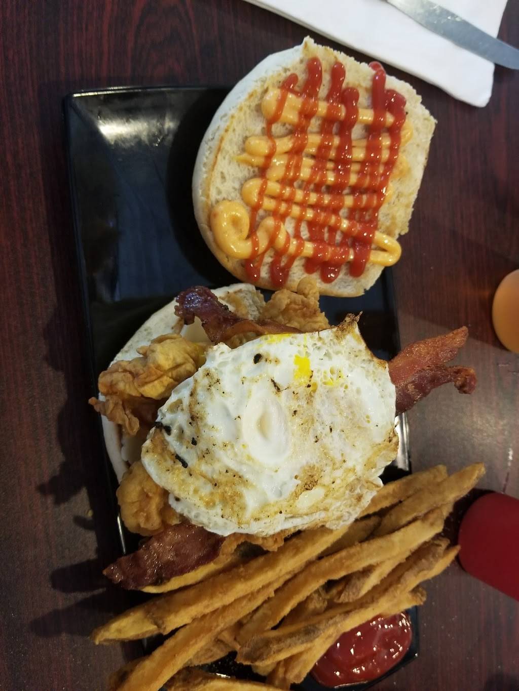 Big Ds Newton Grill | restaurant | 327 Milton Blvd, Newton Falls, OH 44444, USA | 3308723150 OR +1 330-872-3150