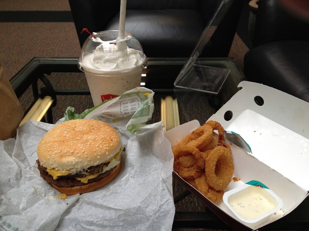 Jack in the Box | restaurant | 921 SE Powell Blvd, Portland, OR 97202, USA | 5032308930 OR +1 503-230-8930