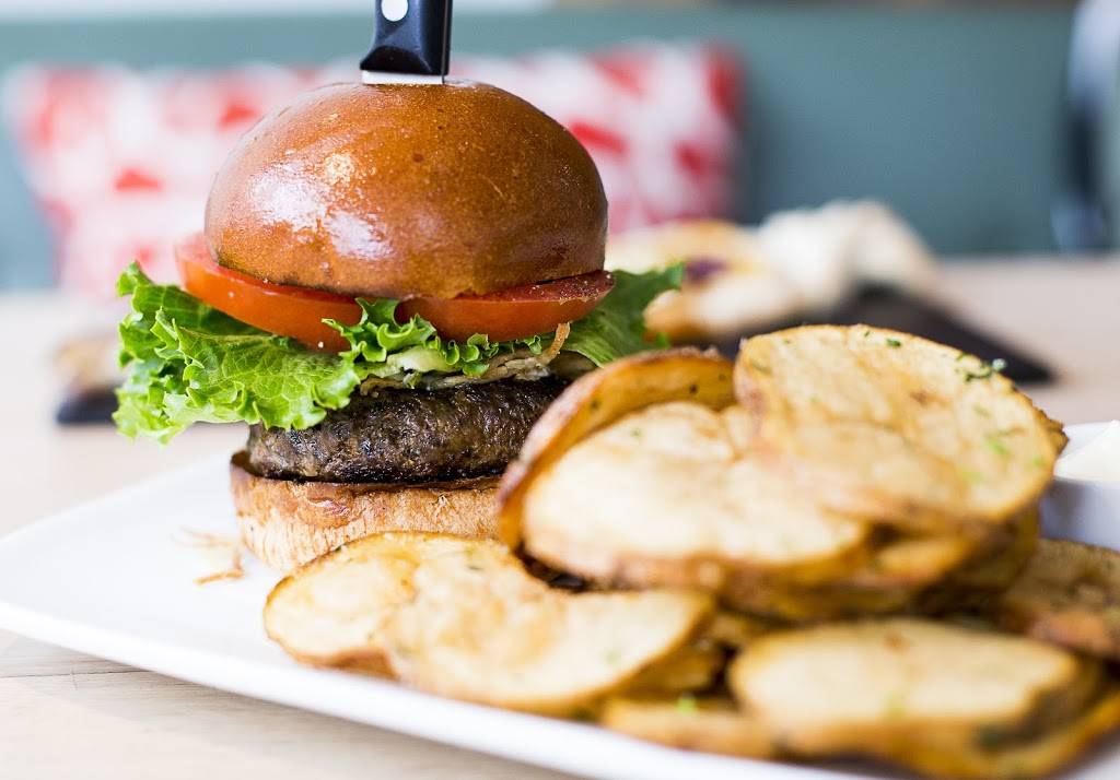 Momed | restaurant | 233 S Beverly Dr, Beverly Hills, CA 90212, USA | 3102704444 OR +1 310-270-4444