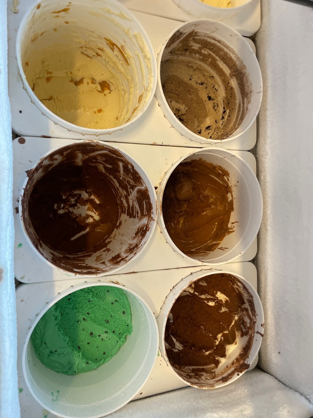 Reedsville Creamery Ice Cream Stand | restaurant | 19 S Main St, Reedsville, PA 17084, USA | 7175475676 OR +1 717-547-5676