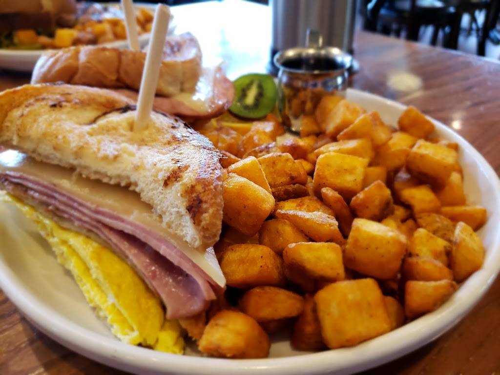 Barnabys Cafe | restaurant | 2802 White Oak Dr #500, Houston, TX 77007, USA | 8327670574 OR +1 832-767-0574