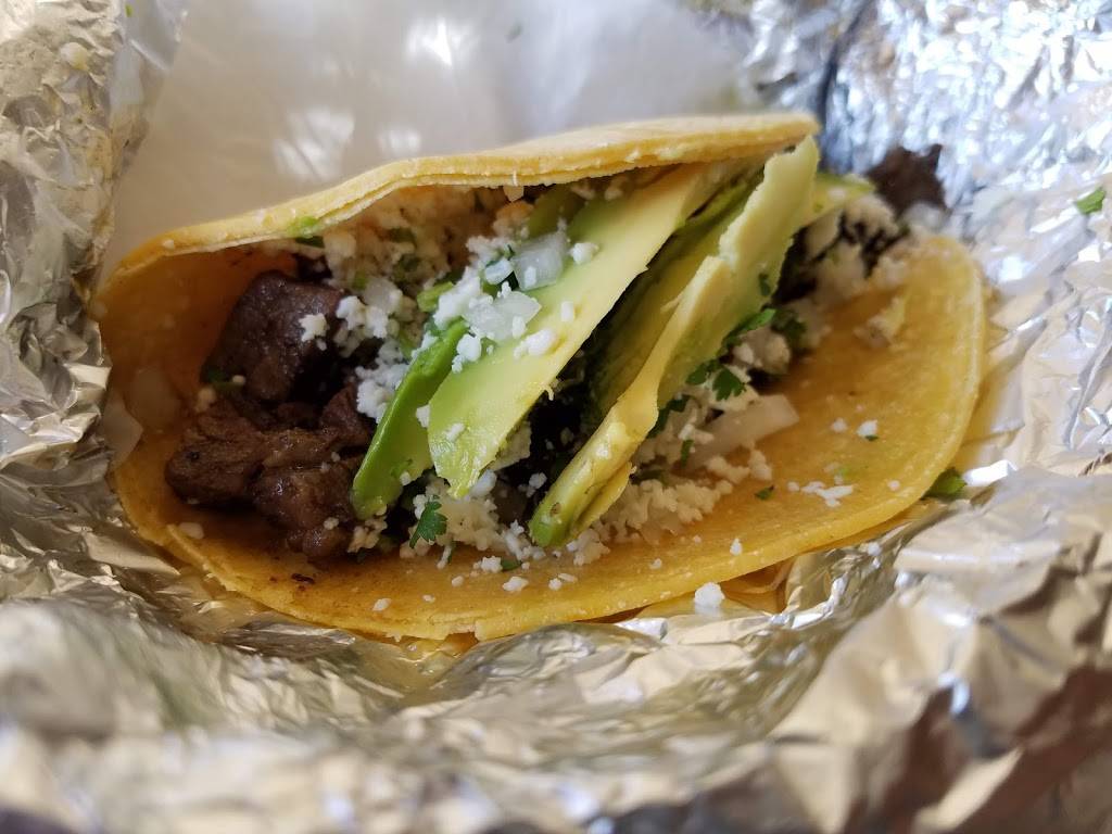 Chanos Latin Kitchen | restaurant | 719 Hamburg Turnpike, Pompton Lakes, NJ 07442, USA | 8622480296 OR +1 862-248-0296