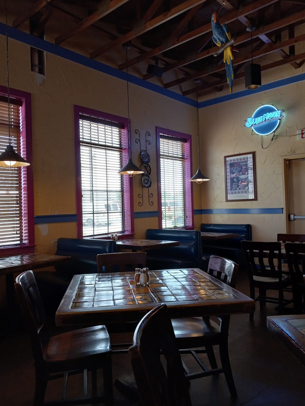 La Fiesta Grande | restaurant | 2200 S Ross St, Amarillo, TX 79102, USA | 8063743689 OR +1 806-374-3689