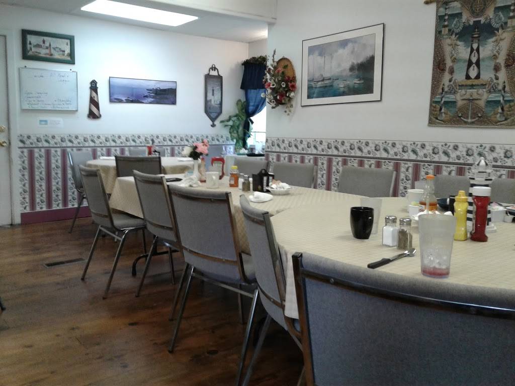 Lighthouse Family Restaurant | restaurant | 201 S Walnut St, Rochester, IL 62563, USA | 2174982000 OR +1 217-498-2000