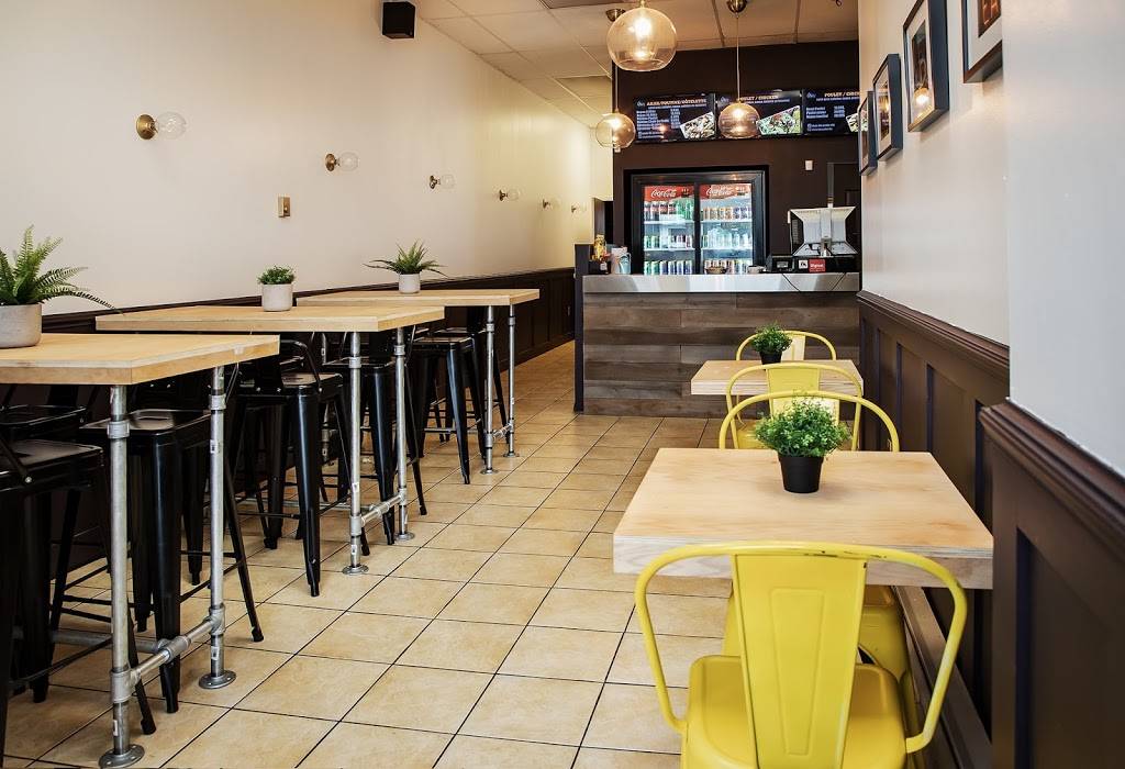 Chairdepoule rdp | restaurant | 8027 Avenue Blaise-Pascal, Montréal, QC H1E 3X7, Canada | 5148811350 OR +1 514-881-1350