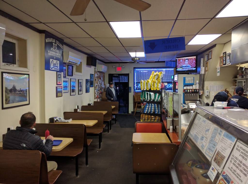 Carls Corner | restaurant | 2 W Elizabeth Ave, Bethlehem, PA 18018, USA | 6106911541 OR +1 610-691-1541