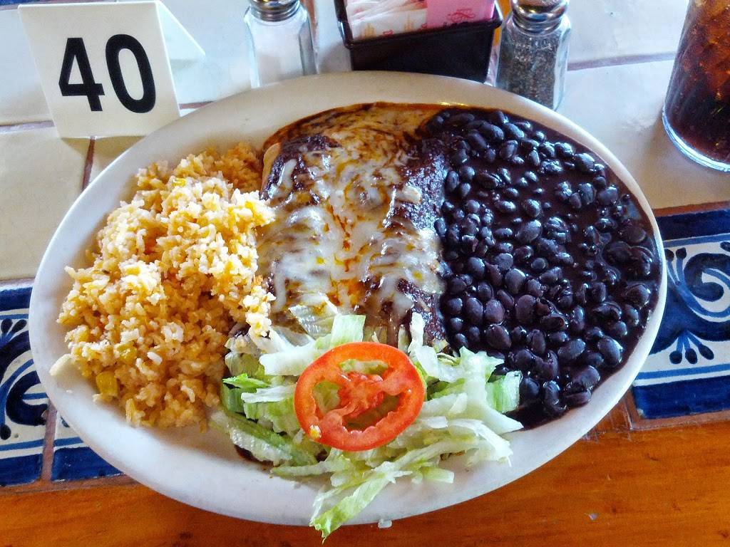 El Mesón | restaurant | 5808 Burleson Rd, Austin, TX 78744, USA | 5124160749 OR +1 512-416-0749